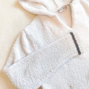 Barefoot dreams hoodie